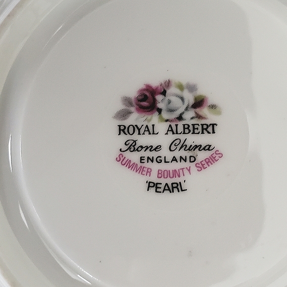 Royal Albert Saucer Only,"Pearl" From The Summer Bounty Series Replacement Piece - Picture 2 of 7